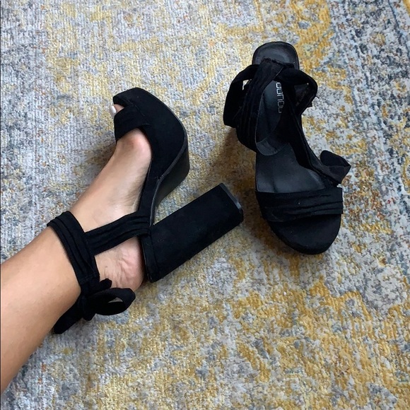 Boohoo Shoes - Suede platform chunky heels